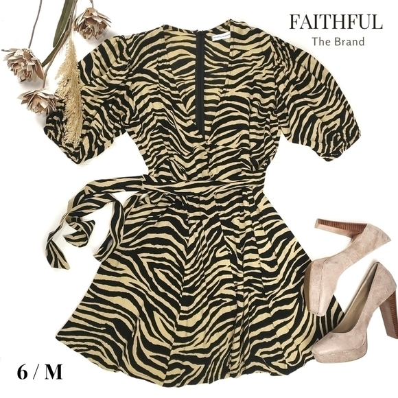 Faithfull the Brand Dresses & Skirts - Faithfull the Brand Black & Cream Zebra Print Dress Size 6 Medium